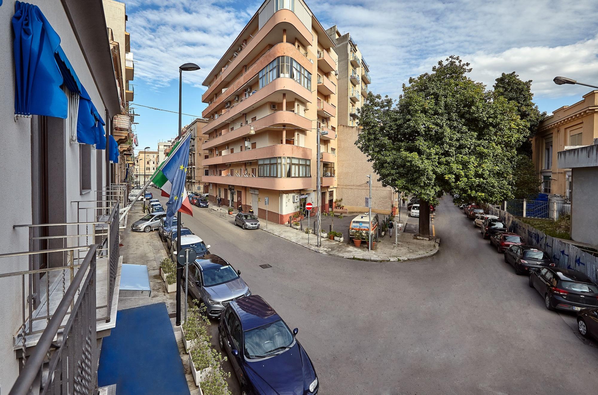 Hospitality Hotel Palermo Exterior foto